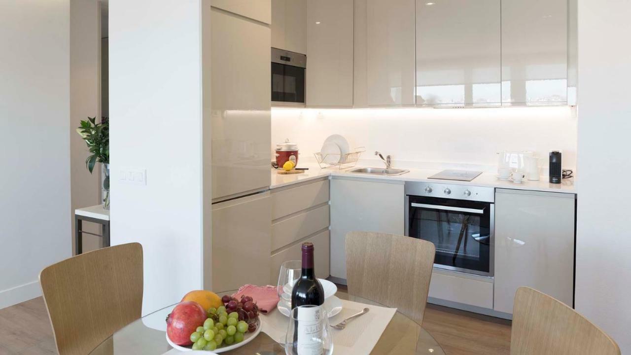 Lejlighed i Centrum på 47 m². Soveværelser: 1. Private badeværelser: 1. Madrid Eksteriør billede